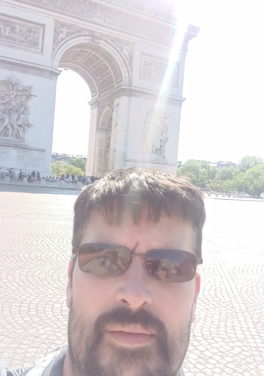 Profil de Nouredine, 40 ans, Cruising gay à Riffenmatt