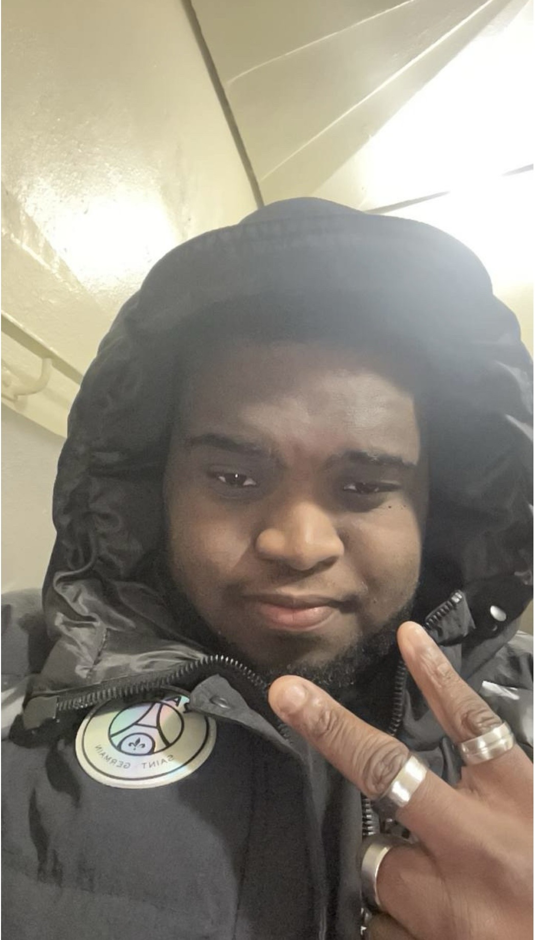 Profil de Carlton, 21 ans, Cruising gay à Maienfeld