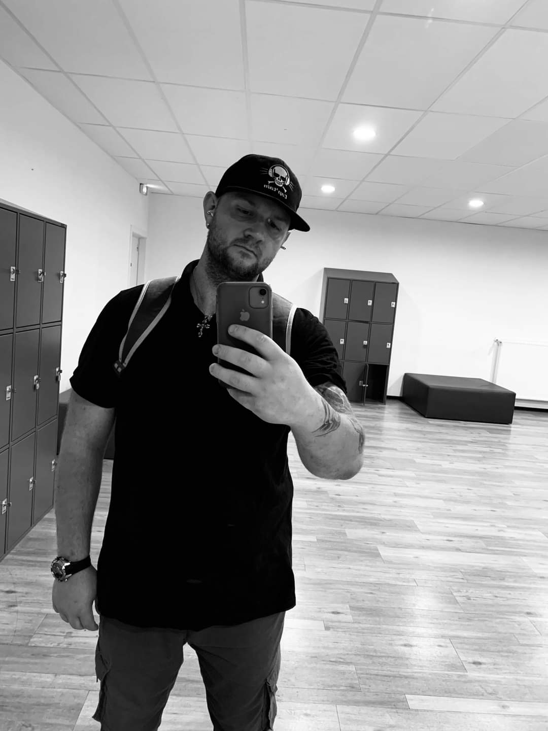 Profil de Noury, 32 ans, Cruising gay à Densbüren