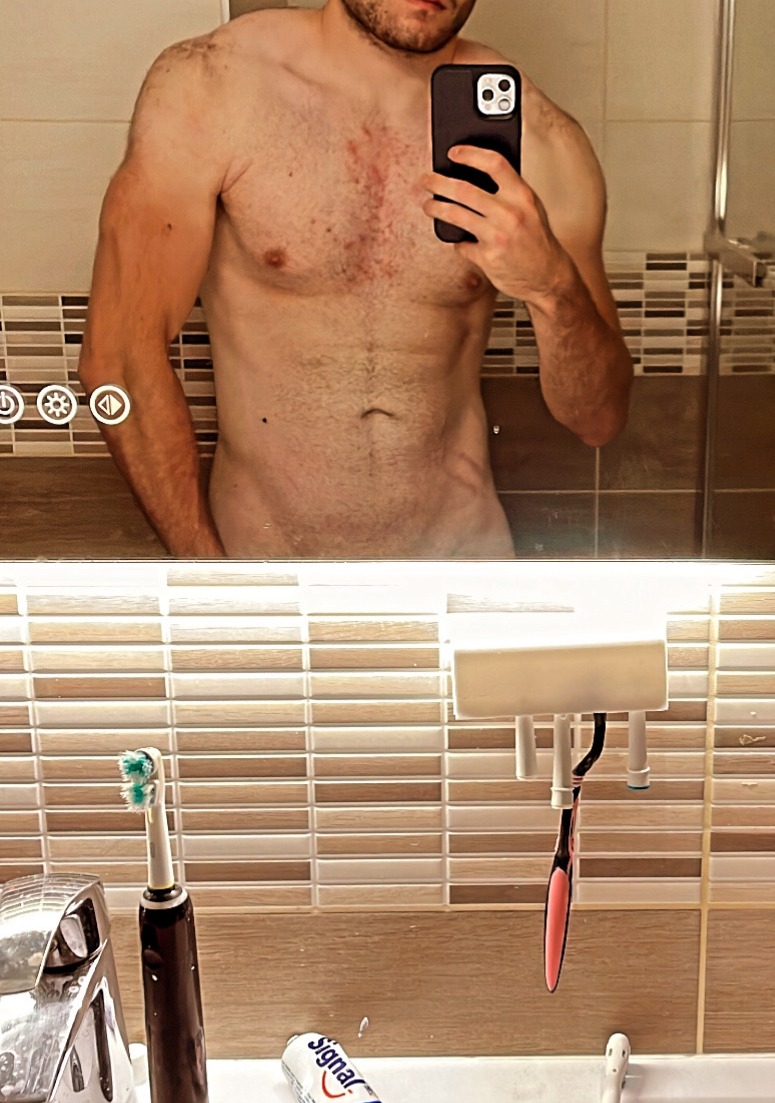 Profil de Neder, 25 ans, Cruising gay à Font