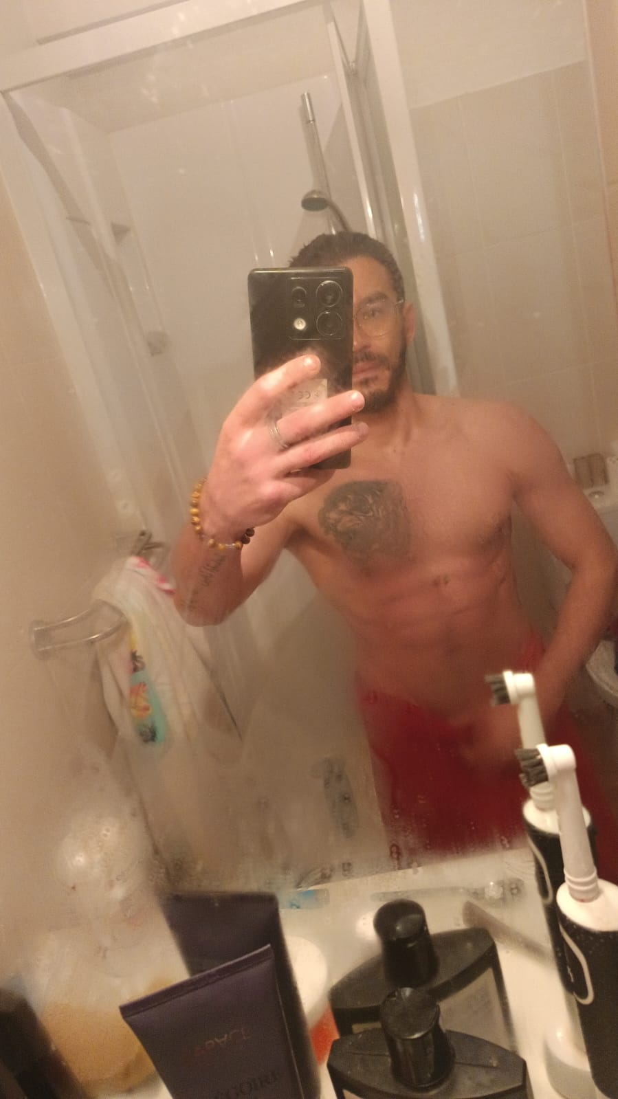 Profil de Hamady, 36 ans, Cruising gay à Aclens
