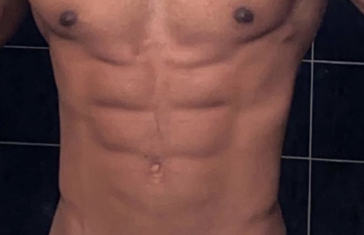 Profil de Passion, 20 ans, Cruising gay à Giubiasco