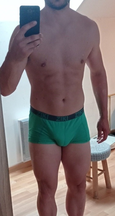 Profil de Oualide, 39 ans, Cruising gay à Novalles