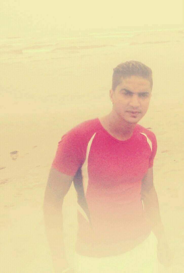 Profil de Badr-eddine, 34 ans, Cruising gay à Nebikon