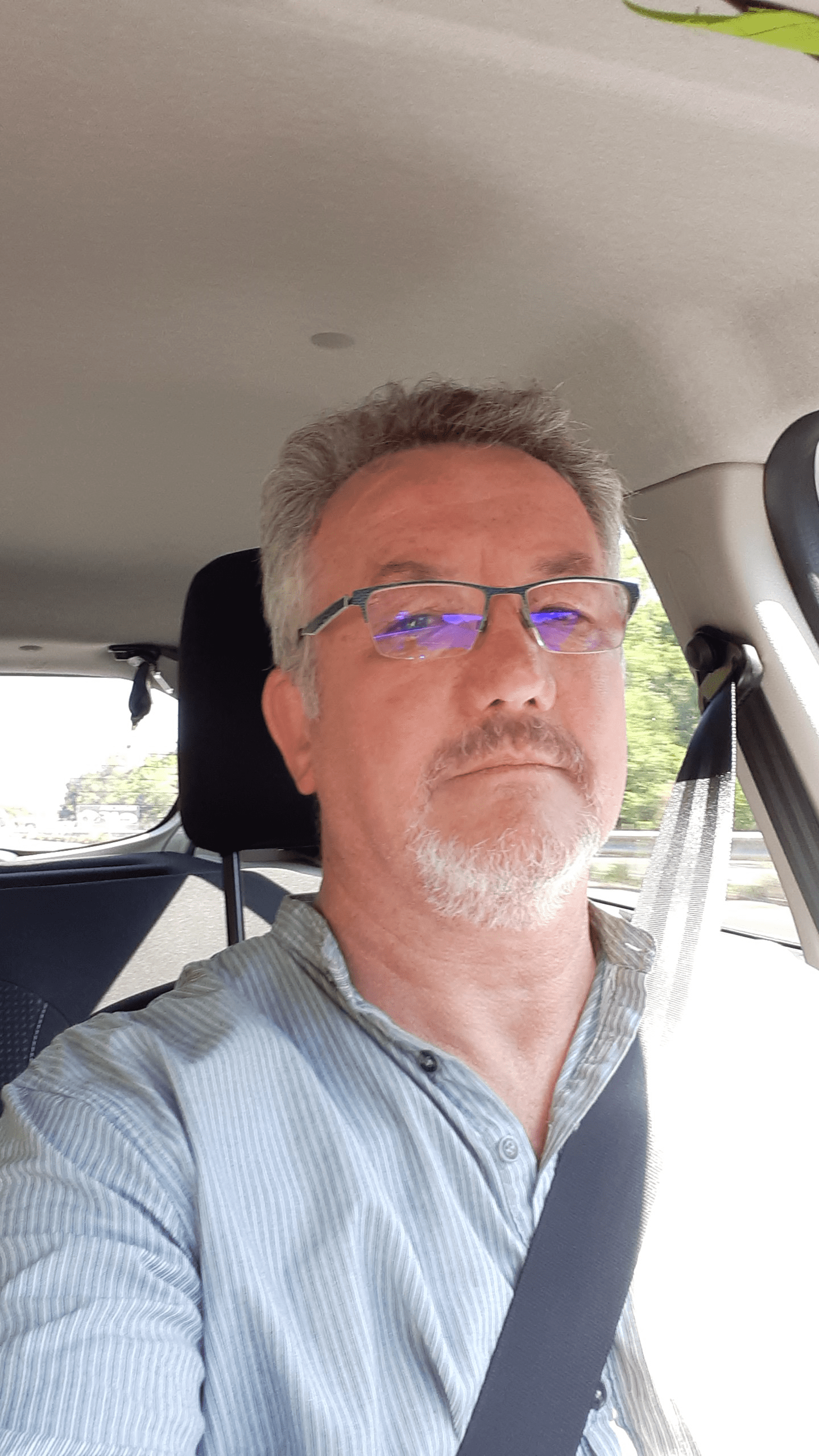 Profil de Rihad, 54 ans, Cruising gay à Saillon