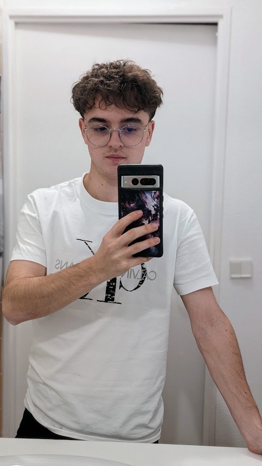 Profil de Lou, 26 ans, Cruising gay à Kallnach