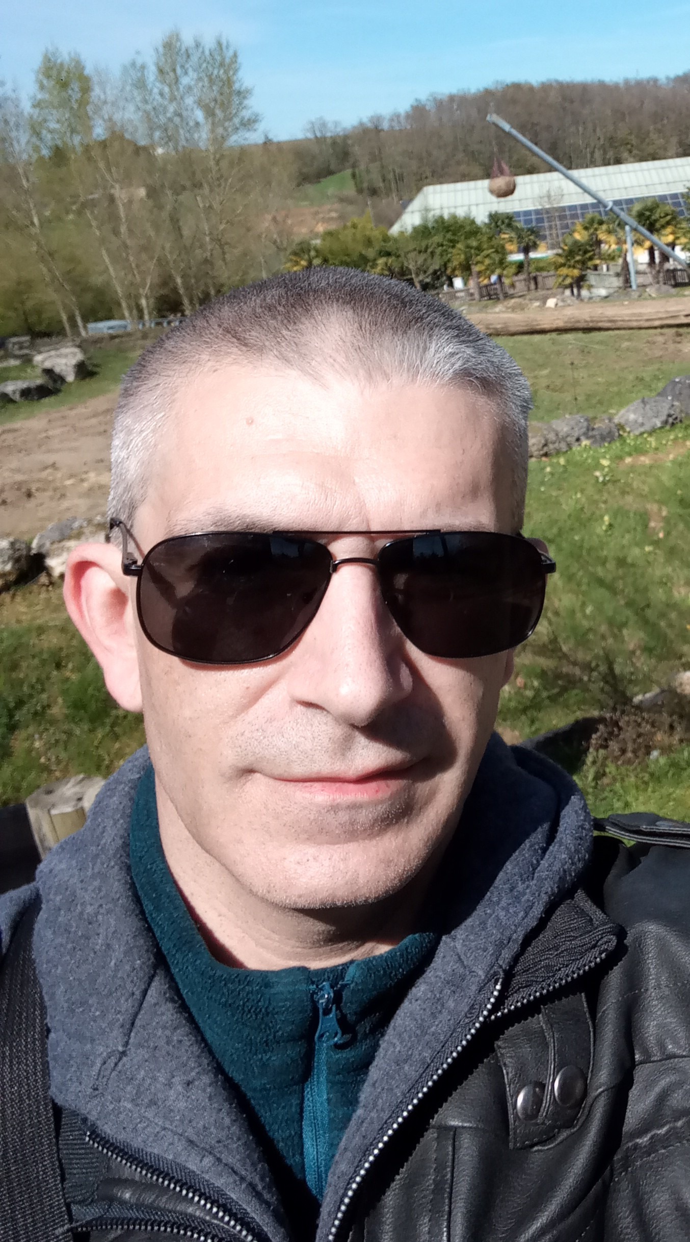 Profil de Aleksander, 46 ans, Cruising gay à Dorf