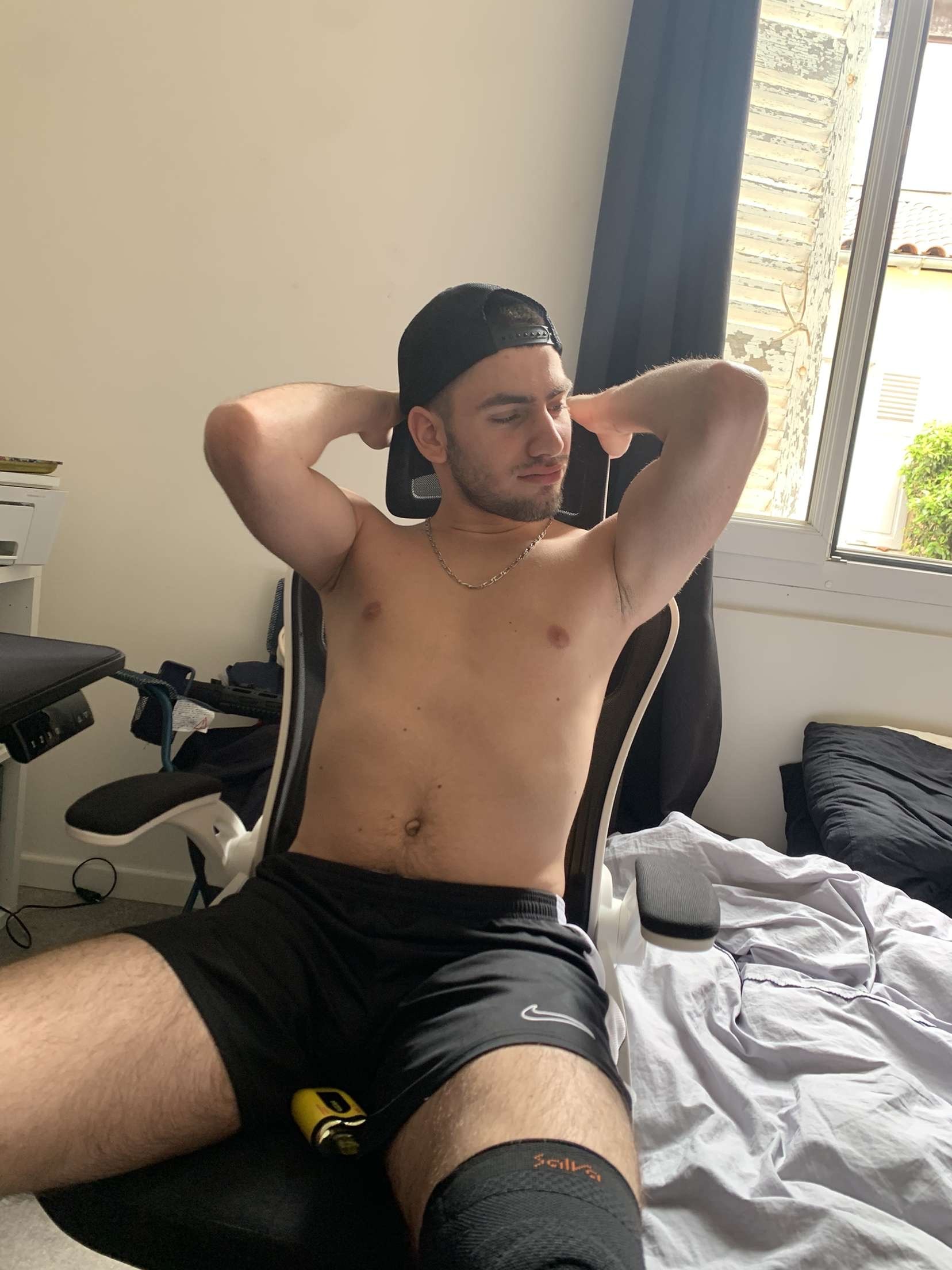 Profil de Jessy, 20 ans, Cruising gay à Payerne