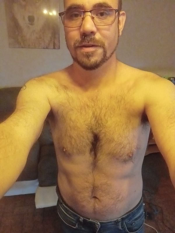 Profil de Surya, 38 ans, Cruising gay à Rüti GL