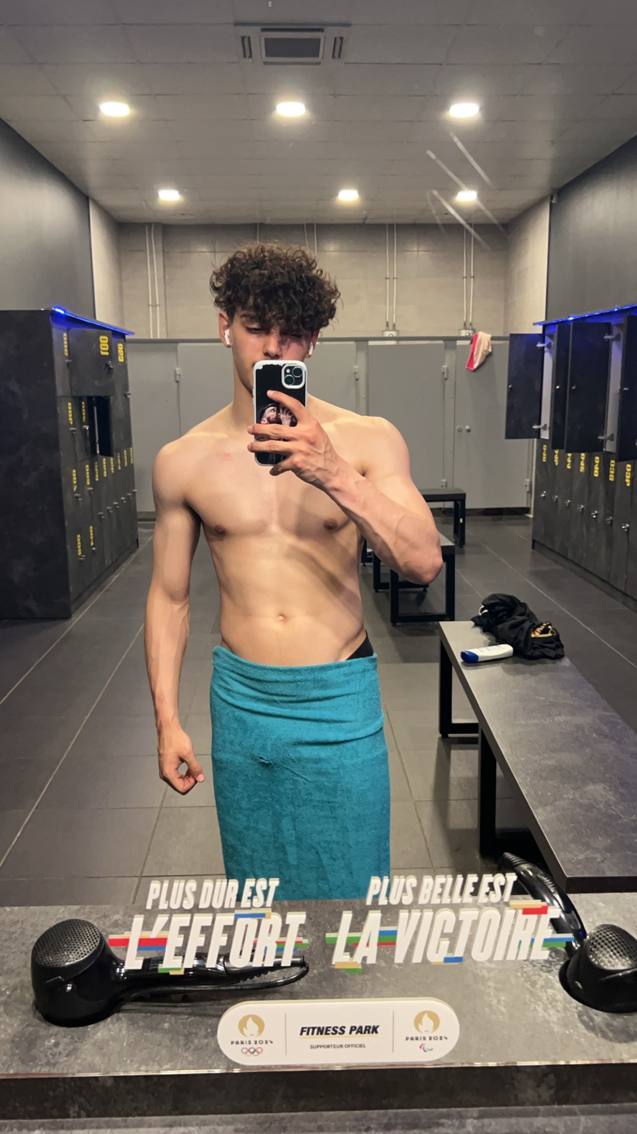 Profil de Jean-toussaint, 18 ans, Cruising gay à Schwarzhäusern