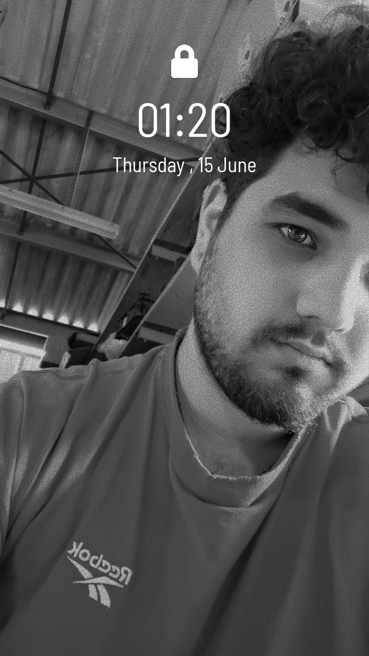 Profil de Gines, 25 ans, Cruising gay à Promontogno