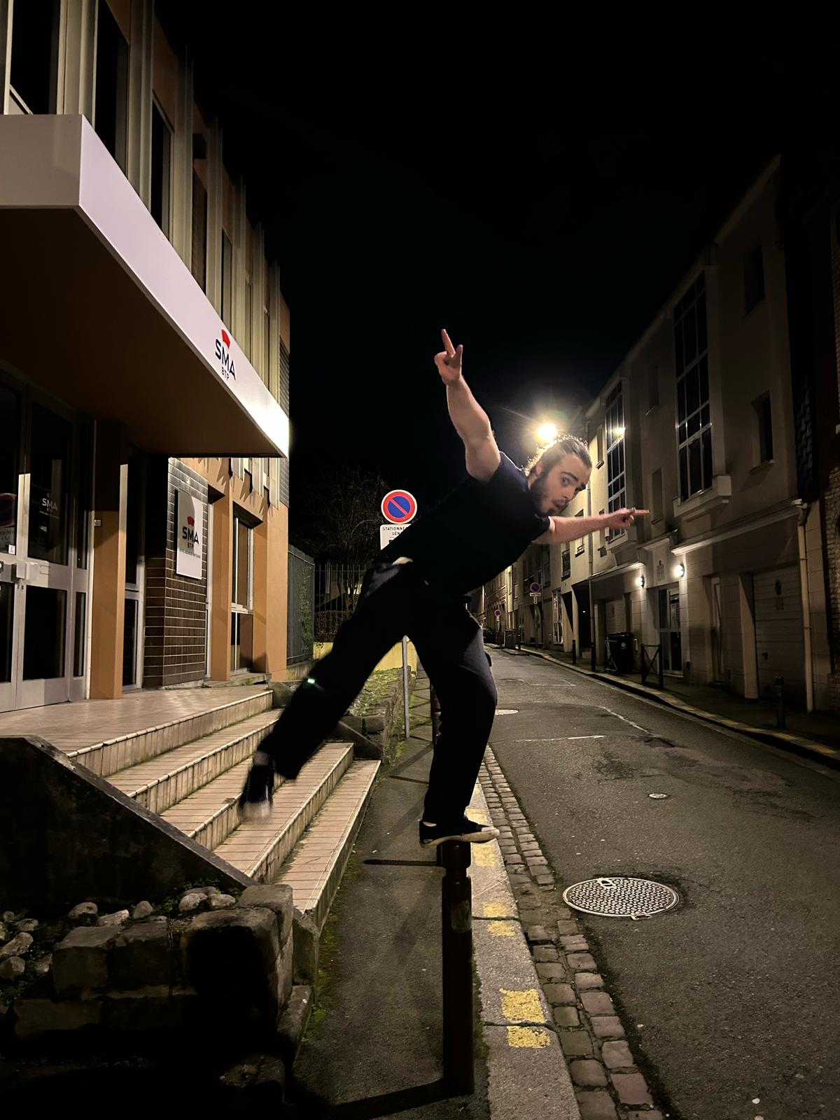 Profil de Edison, 22 ans, Cruising gay à Senèdes