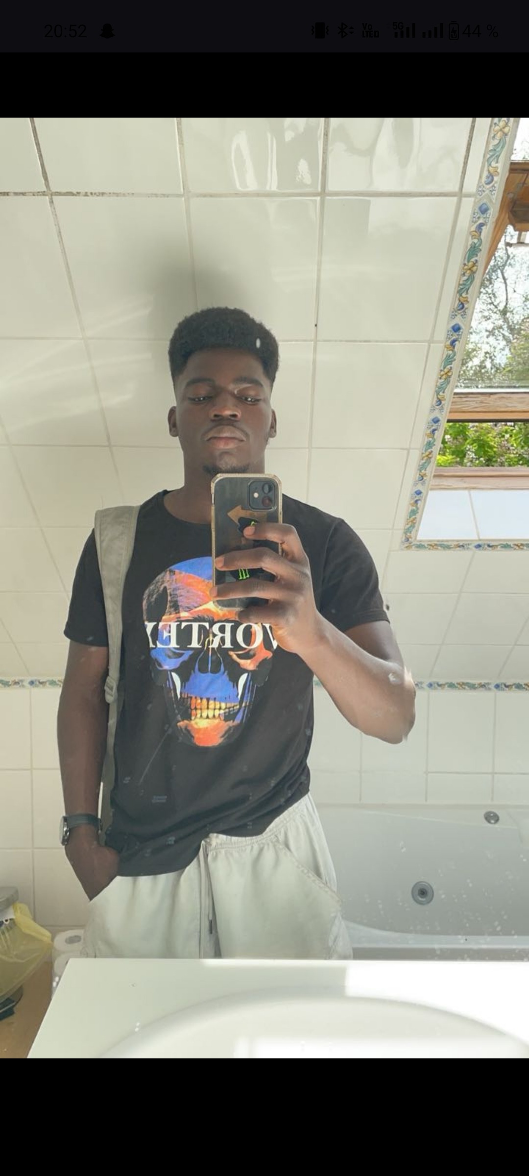 Profil de Aloys, 25 ans, Cruising gay à Thônex