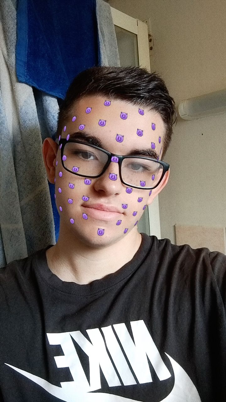 Profil de Gilian, 21 ans, Cruising gay à Bercher