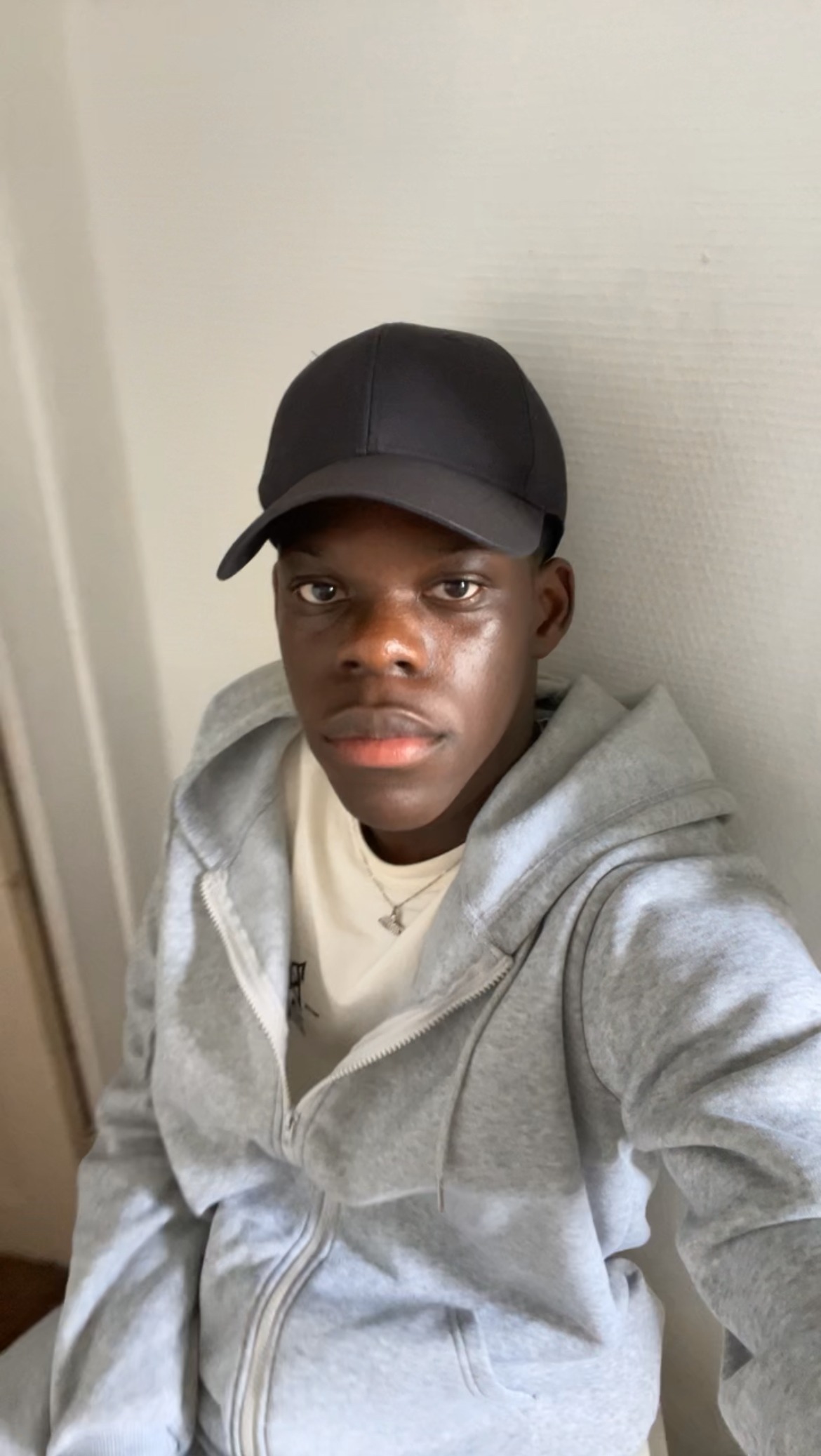 Profil de Beniamino, 19 ans, Cruising gay à Simplon Dorf