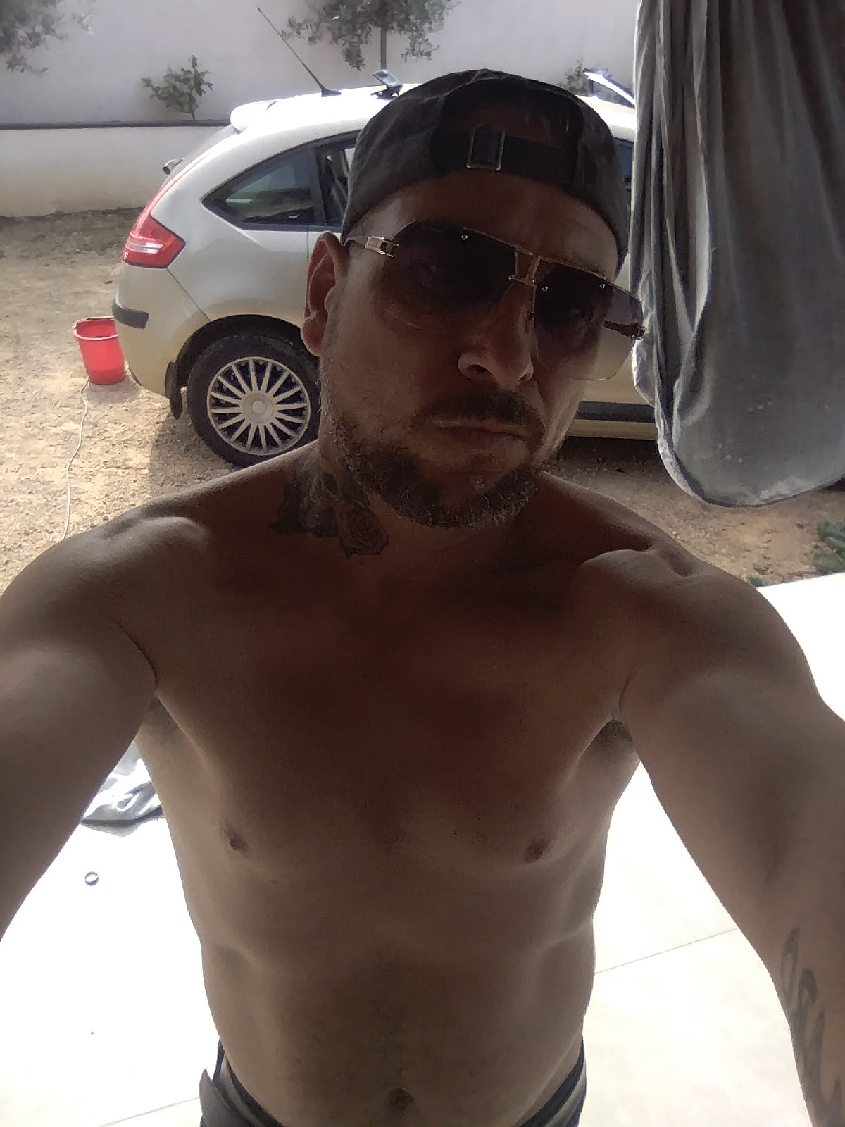 Profil de Thanael, 41 ans, Cruising gay à Ferden
