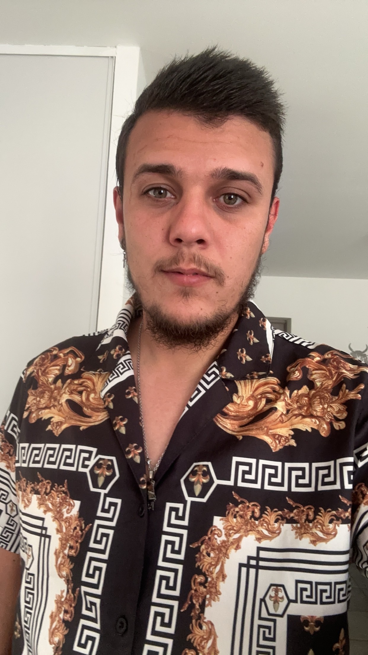Profil de Qaïs, 28 ans, Cruising gay à Donat