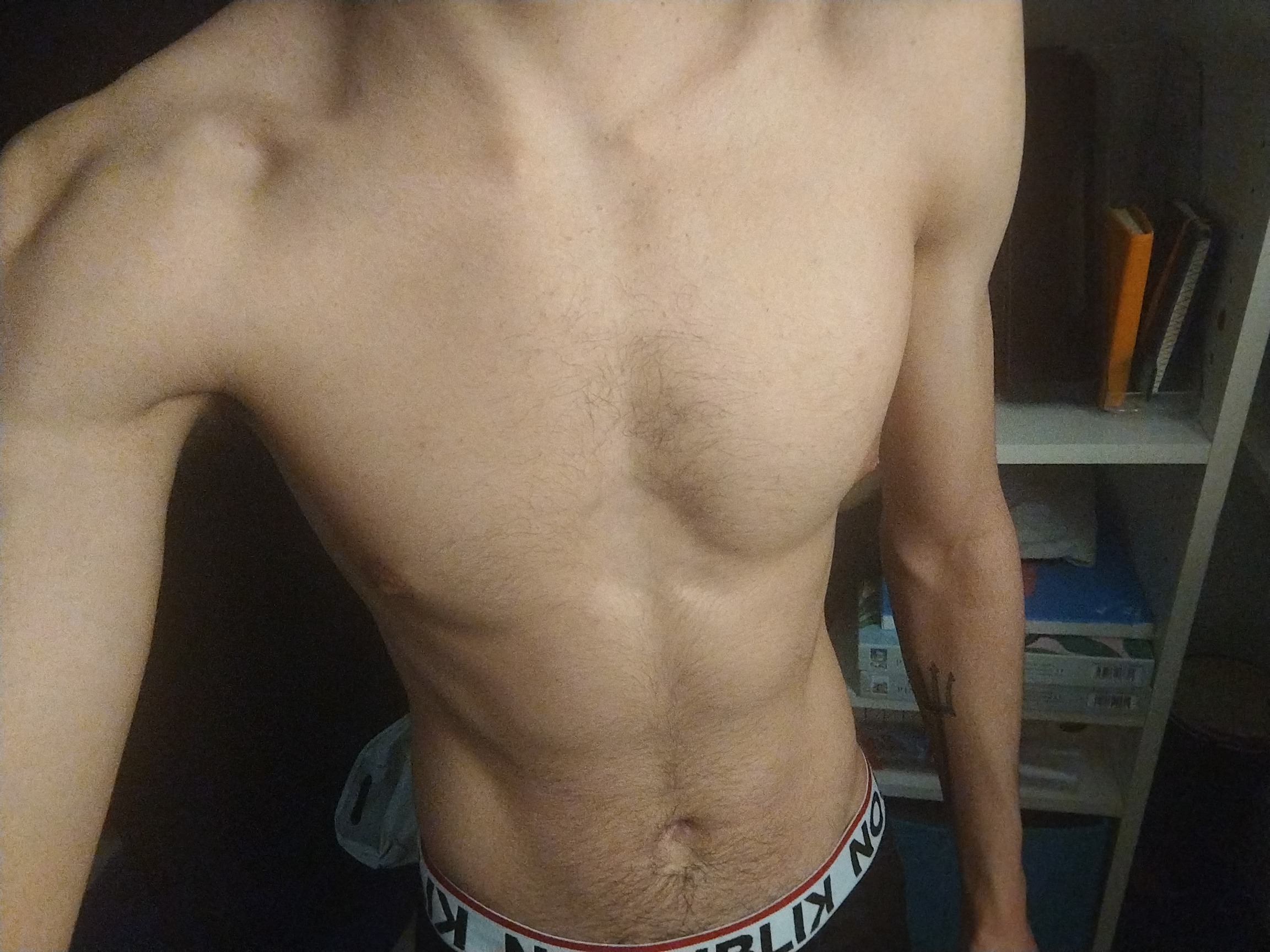 Profil de Ezekiel, 20 ans, Cruising gay à Pampigny