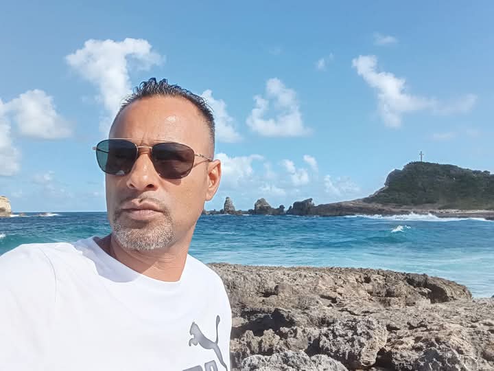 Profil de Abdenbi, 46 ans, Cruising gay à Pugerna