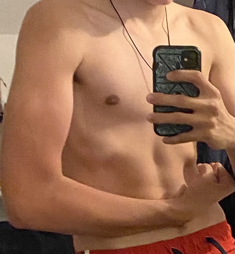 Profil de Rémy, 19 ans, Cruising gay à Rufi