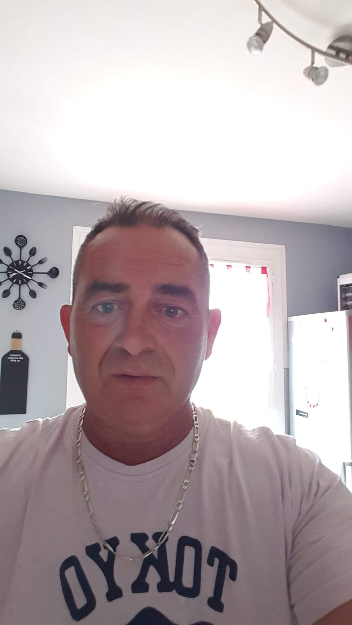 Profil de Lirone, 53 ans, Cruising gay à Les Cullayes