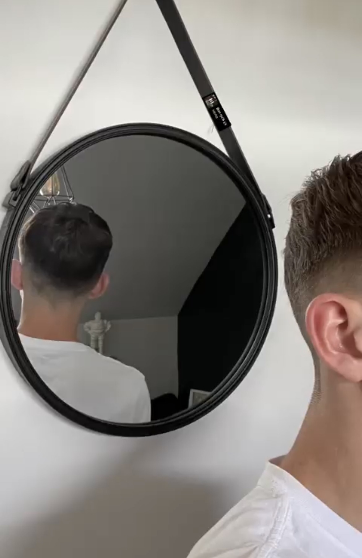 Profil de Fidel, 19 ans, Cruising gay à Altwis