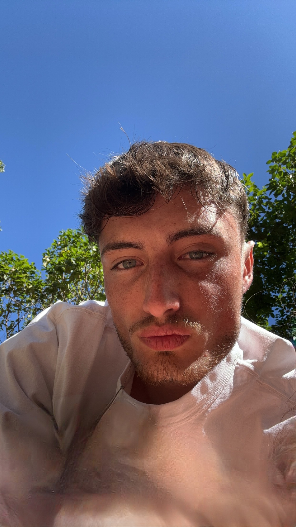 Profil de Abdelazize, 24 ans, Cruising gay à Zeiningen