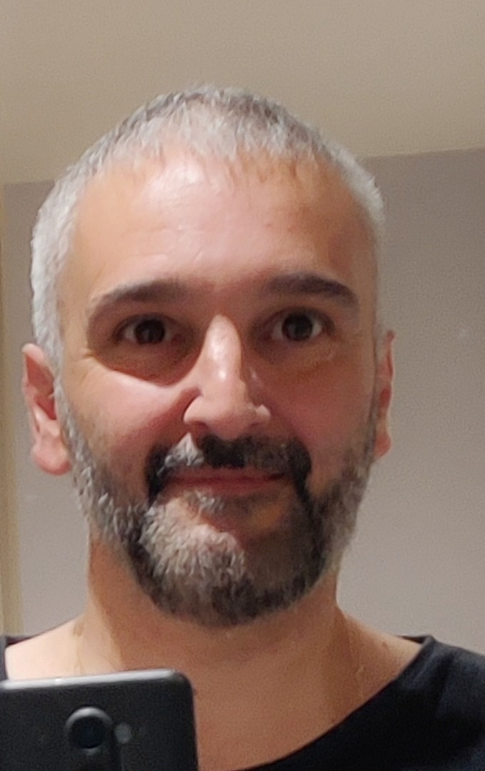 Profil de Engy, 44 ans, Cruising gay à Brienz BE