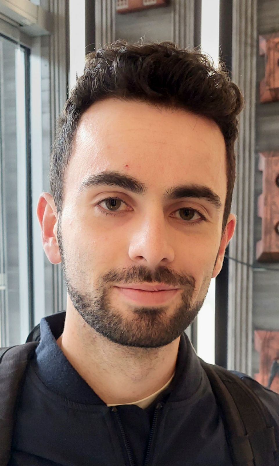 Profil de Manolis, 24 ans, Cruising gay à Renan BE