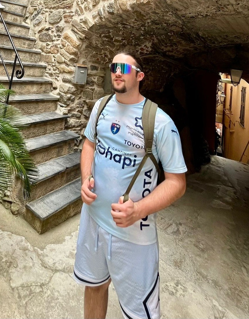 Profil de Nataniel, 18 ans, Cruising gay à Salavaux