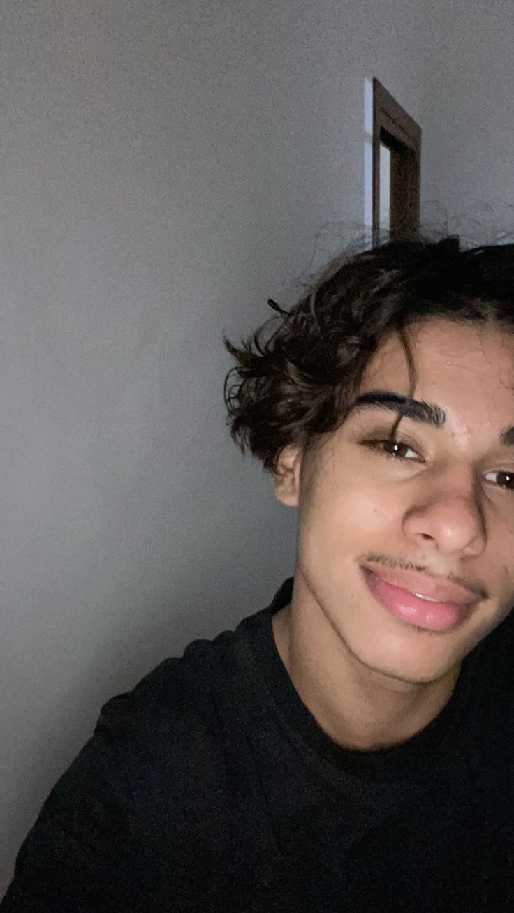 Profil de Laszlo, 21 ans, Cruising gay à Vernayaz