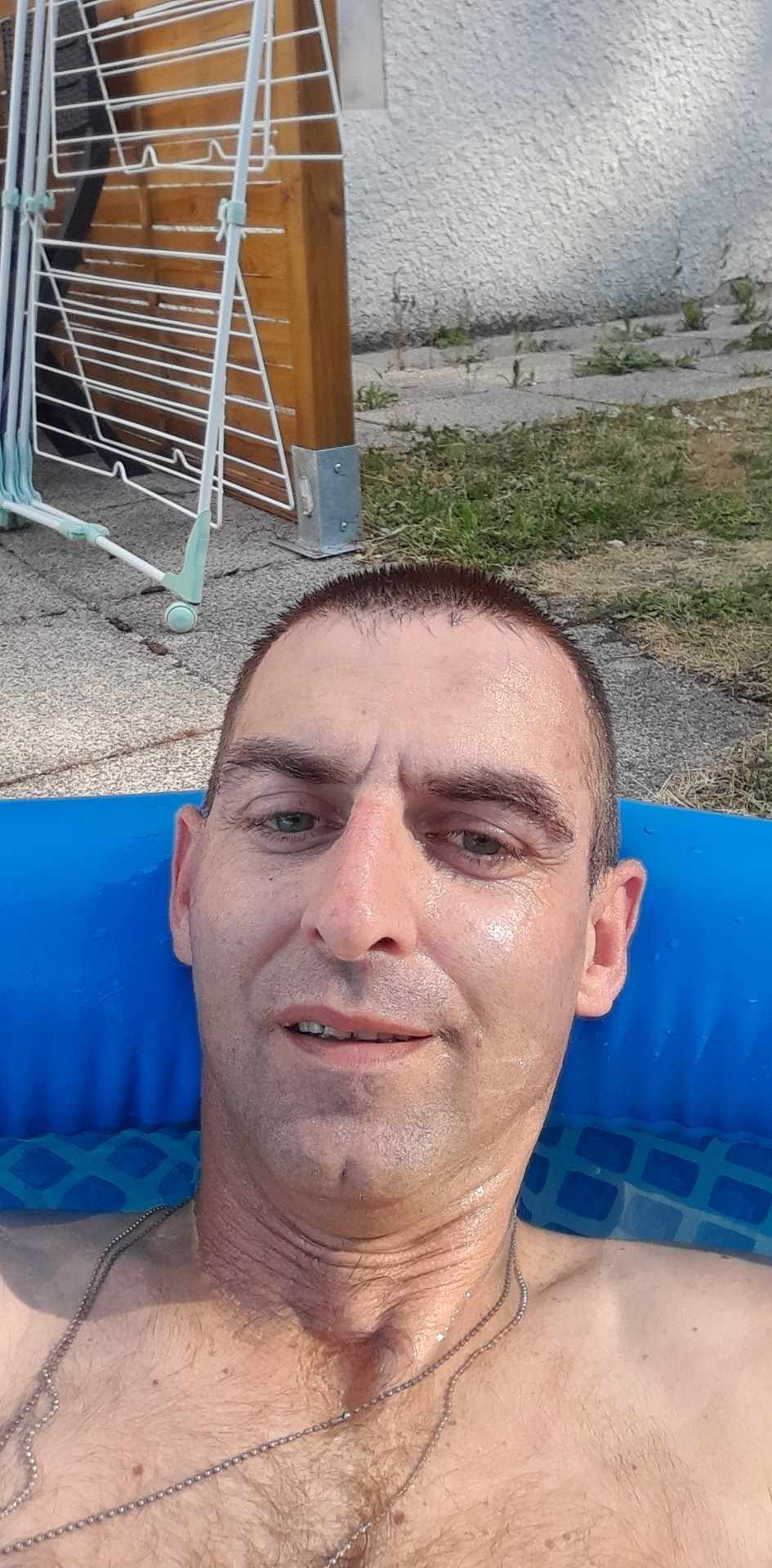 Profil de Han, 42 ans, Cruising gay à Sugnens