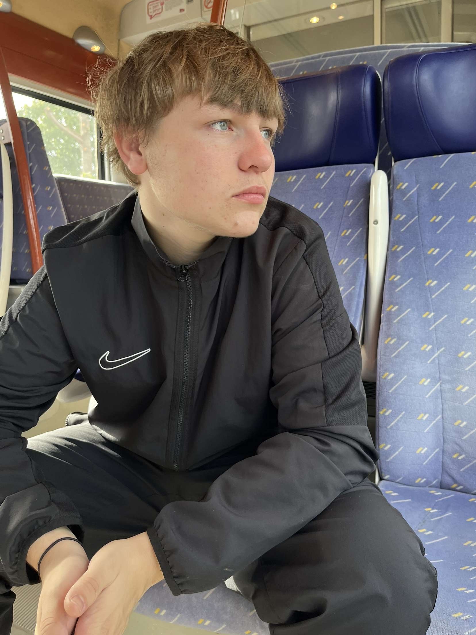 Profil de Abderrahmen, 19 ans, Cruising gay à Rivaz