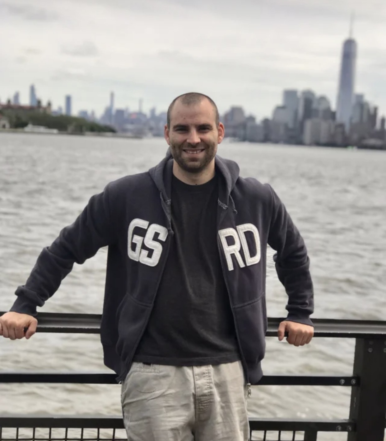 Profil de Eloy, 39 ans, Cruising gay à Seigneux