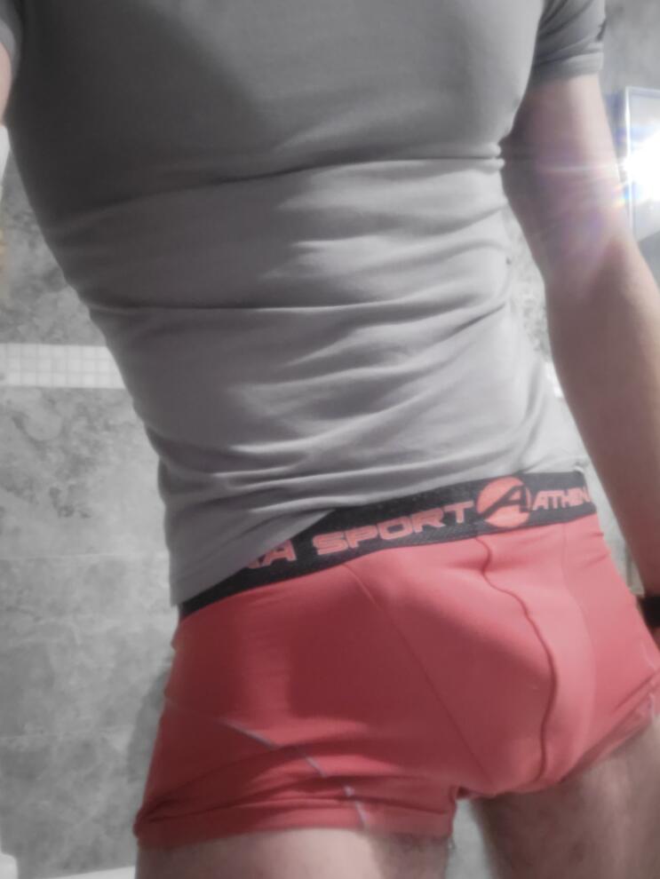 Profil de Tariq, 40 ans, Cruising gay à Weinfelden