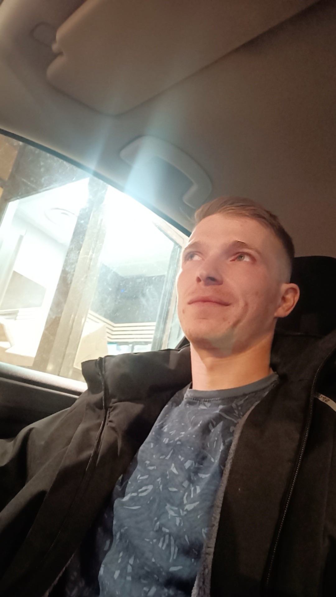 Profil de Alixan, 31 ans, Cruising gay à Luc (Ayent)