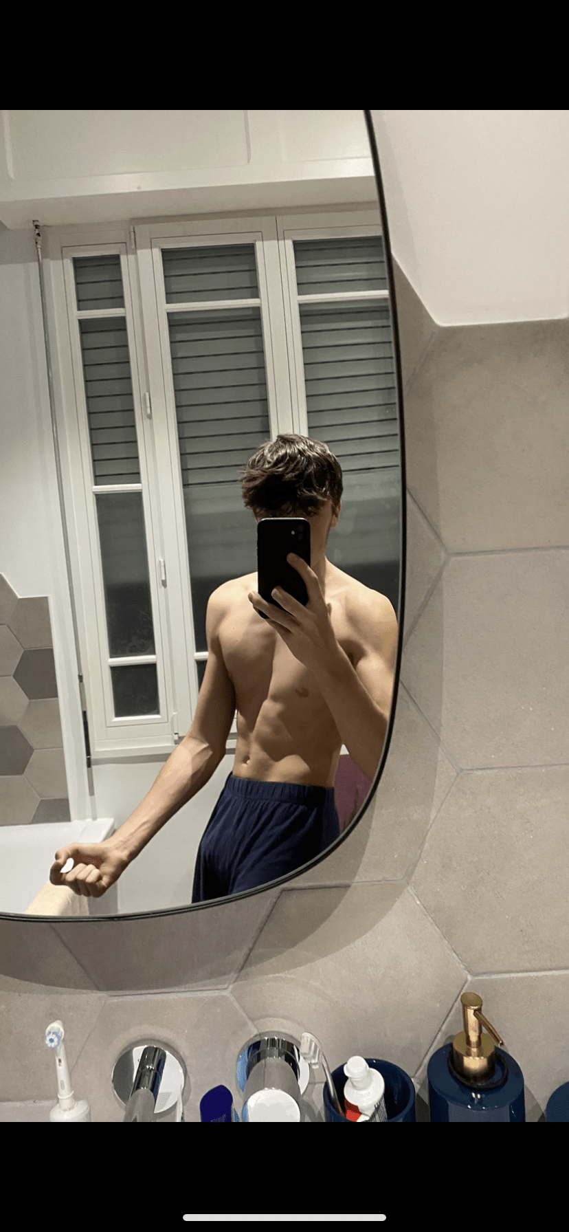 Profil de Philémon, 19 ans, Cruising gay à Untervaz